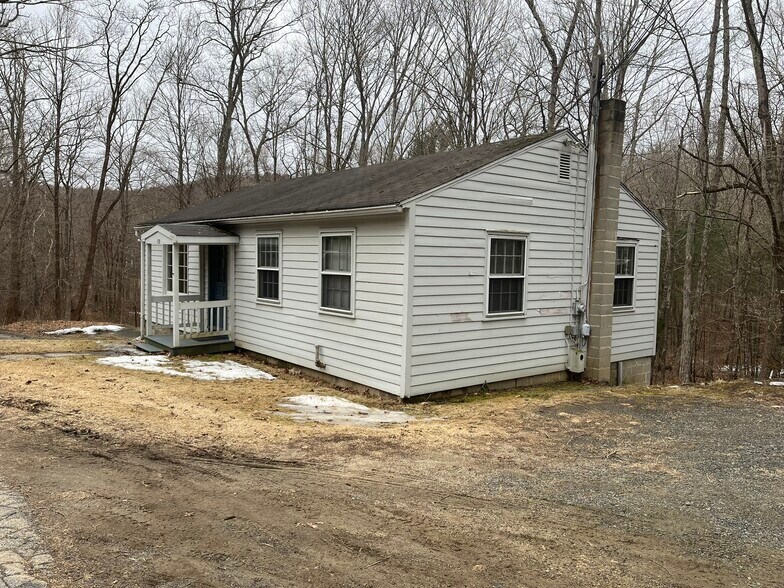 439 Washington Rd, Woodbury, CT à vendre - Photo principale – Image 1 sur 34