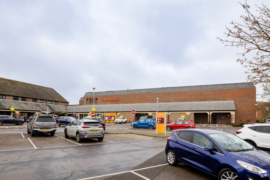 Guildford St, Chertsey à louer - Photo de l’immeuble – Image 2 sur 2