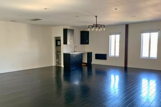 10871-10885 Washington Blvd, Culver City, CA à louer Photo intérieure– Image 2 sur 4