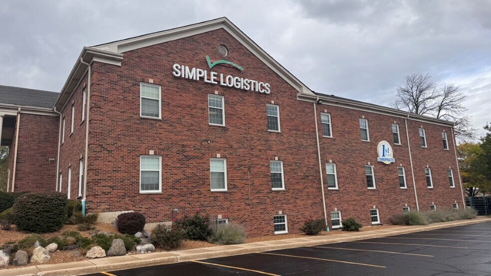 1750 E Main St, St Charles, IL à vendre - Photo de l’immeuble – Image 2 sur 13