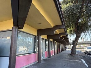 136 S El Dorado St, Stockton, CA à louer Photo de l’immeuble– Image 1 sur 4