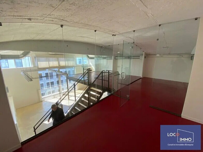 Bureau dans Bordeaux à louer - Photo de l’immeuble – Image 3 sur 7