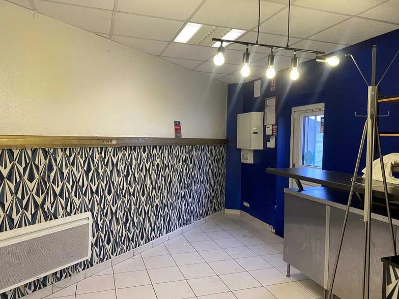 92 Rue Jean Baptiste Dumas, Lille à louer - Photo de l’immeuble – Image 2 sur 7