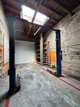 23182 Orange Ave, Lake Forest, CA à louer Photo intérieure– Image 2 sur 4