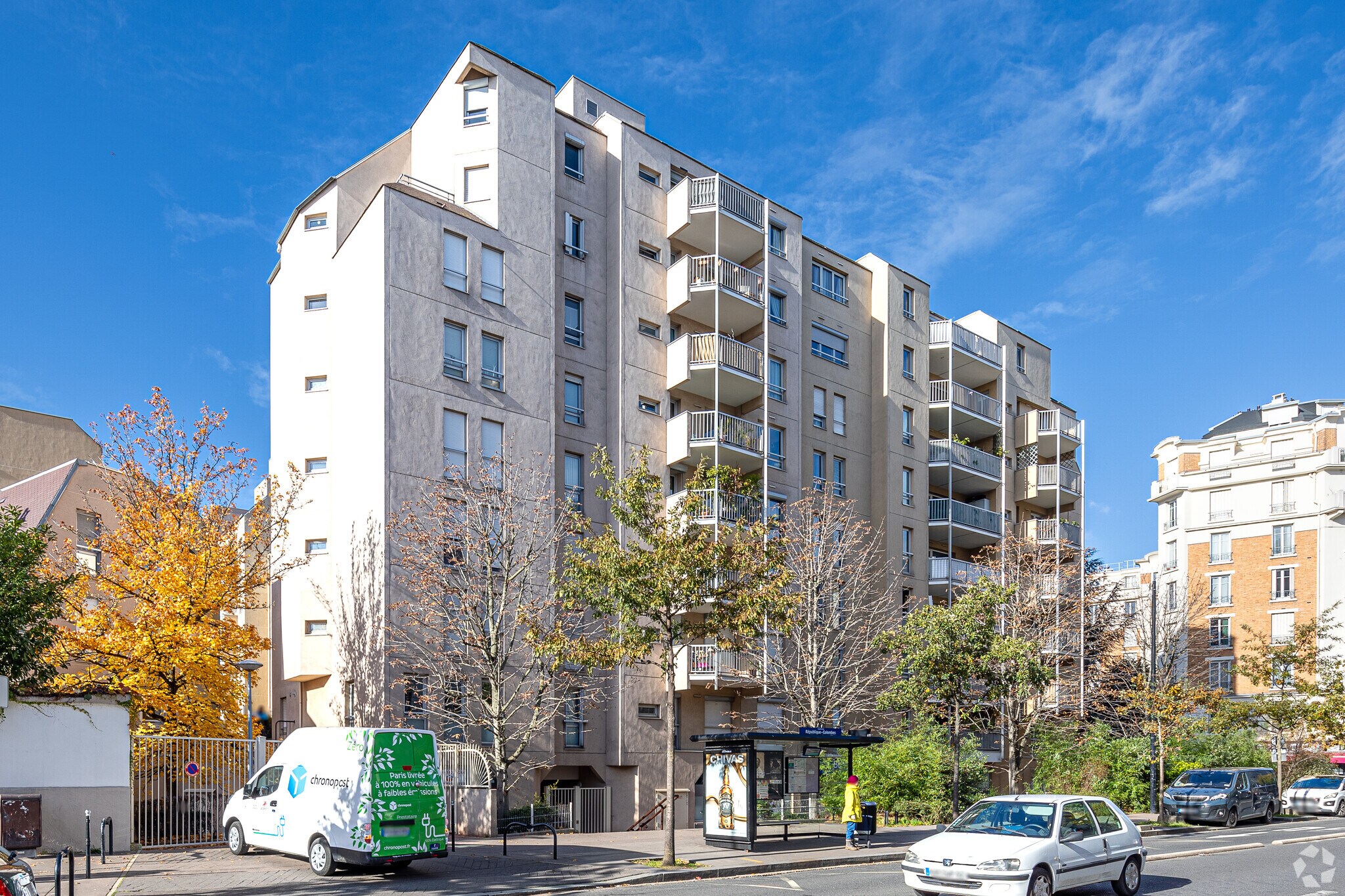 23 Rue Pierre Curie, Courbevoie à louer Photo de l’immeuble– Image 1 sur 2