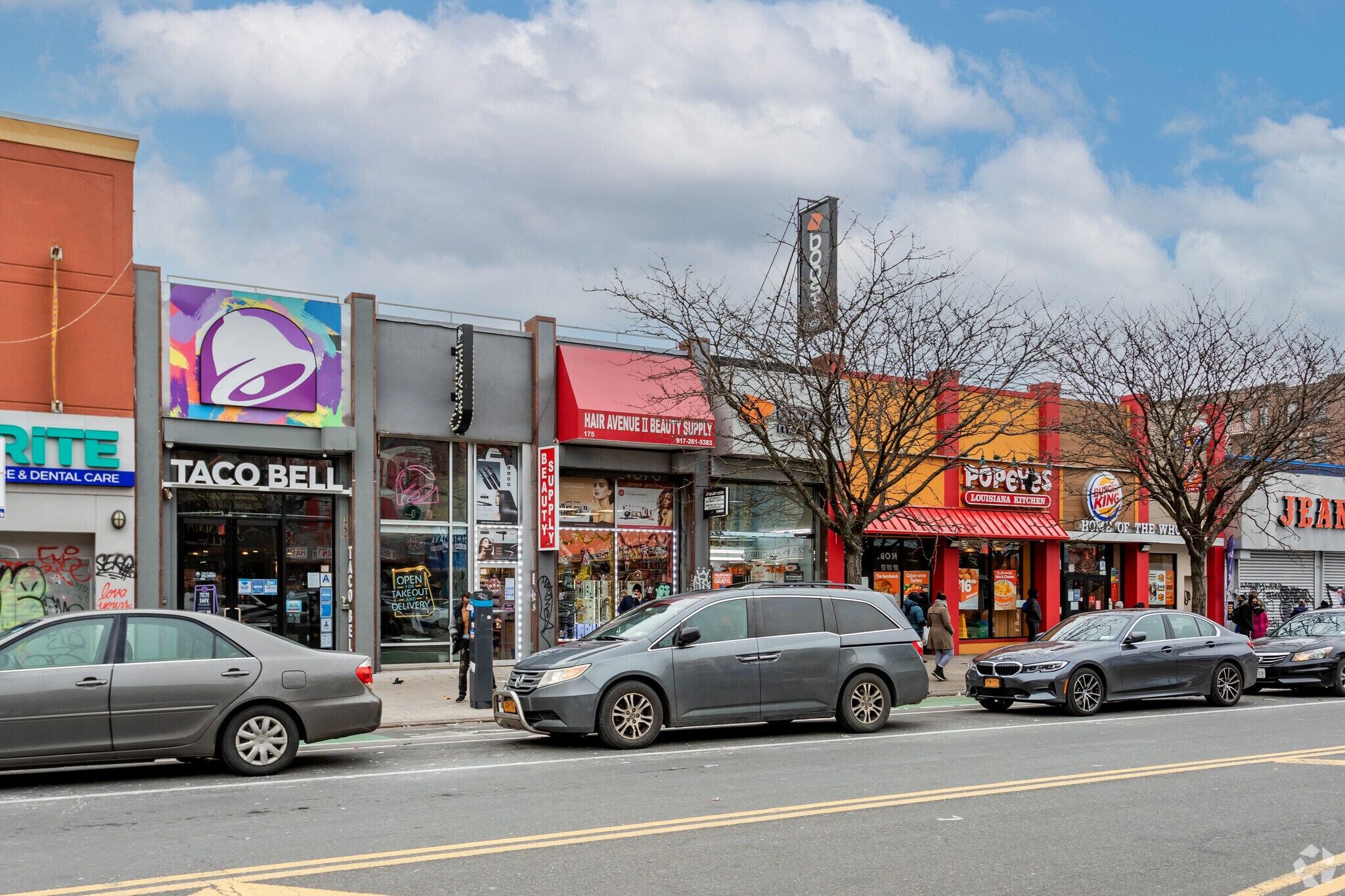 175 Dyckman St, New York, NY à louer Photo de l’immeuble– Image 1 sur 6