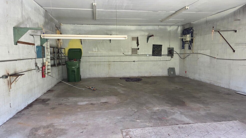 712 NW 1st Ave, Fort Lauderdale, FL à louer - Photo de l’immeuble – Image 3 sur 4