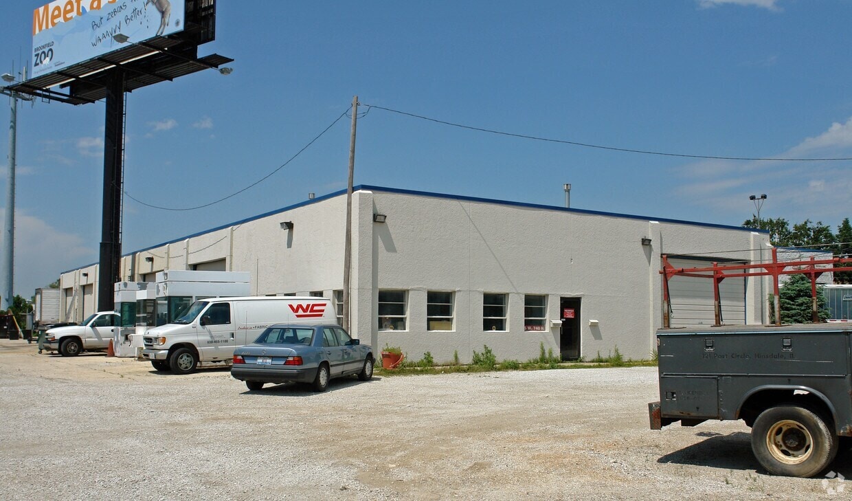 15W740 Frontage Rd, Willowbrook, IL à louer Photo intérieure– Image 1 sur 2