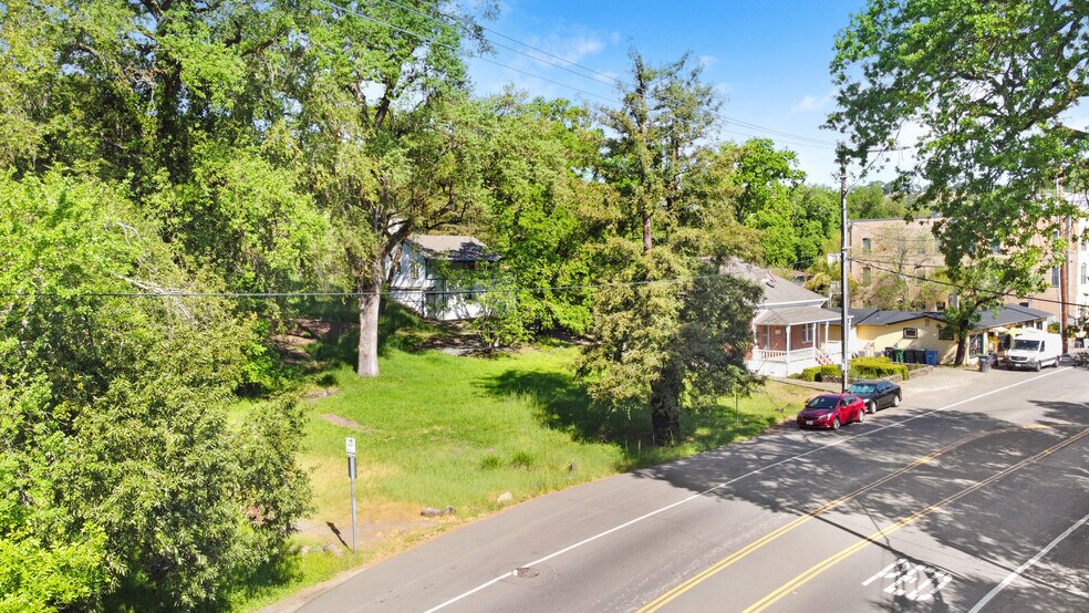 13790 Arnold dr, Glen Ellen, CA à vendre - Photo de l’immeuble – Image 2 sur 5