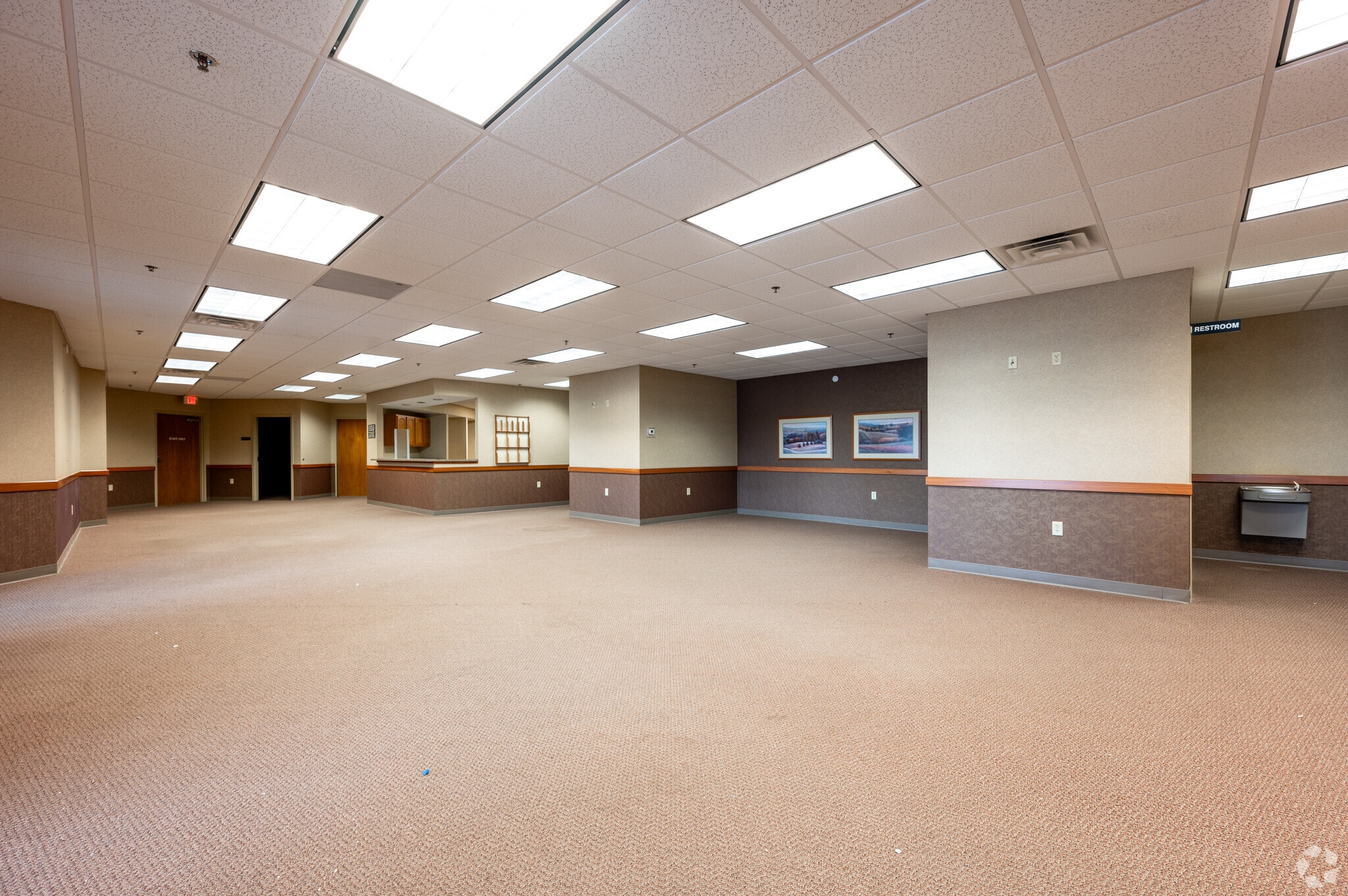1300 W Jefferson St, Franklin, IN à louer Photo intérieure– Image 1 sur 9