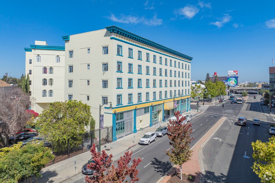 1955 San Pablo Ave, Oakland, CA à louer - Photo de l’immeuble – Image 2 sur 10