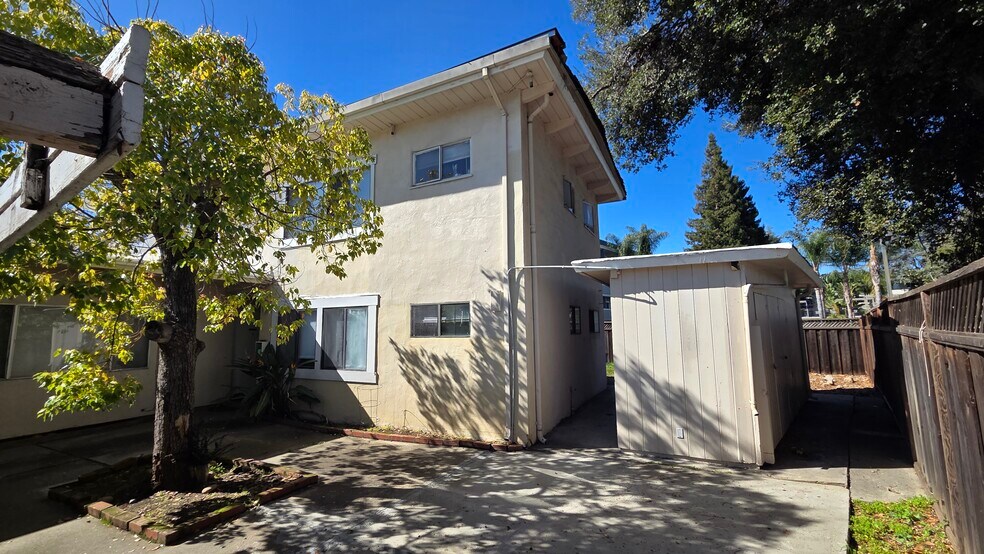 328 Higdon Ave, Mountain View, CA à vendre - Photo de l’immeuble – Image 3 sur 12