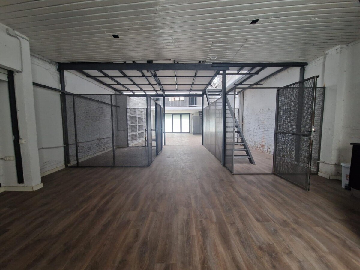 View Photo