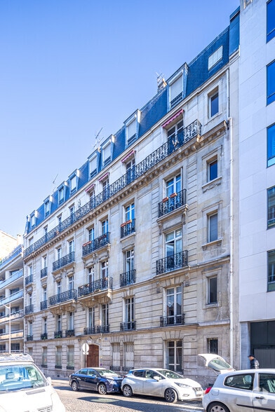 26 Rue Brunel, Paris à louer - Photo de l’immeuble – Image 3 sur 3