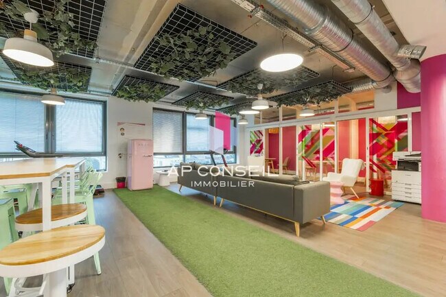 Plus de détails pour Bureau à vendre