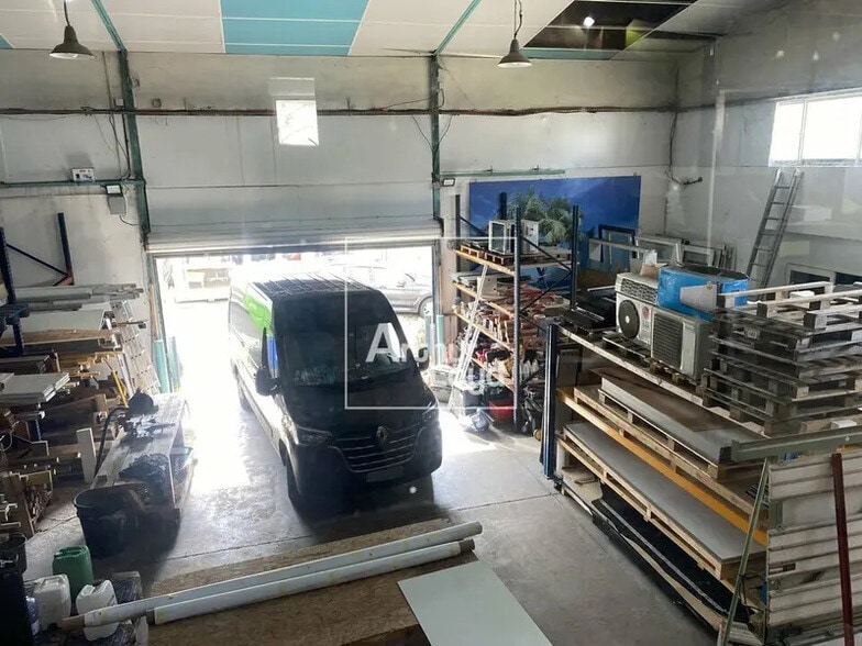 Local d'activités dans Ormoy à vendre - Photo intérieure – Image 3 sur 4