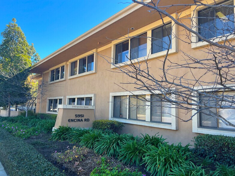 5951 Encina Rd, Goleta, CA à louer - Photo de l’immeuble – Image 3 sur 18