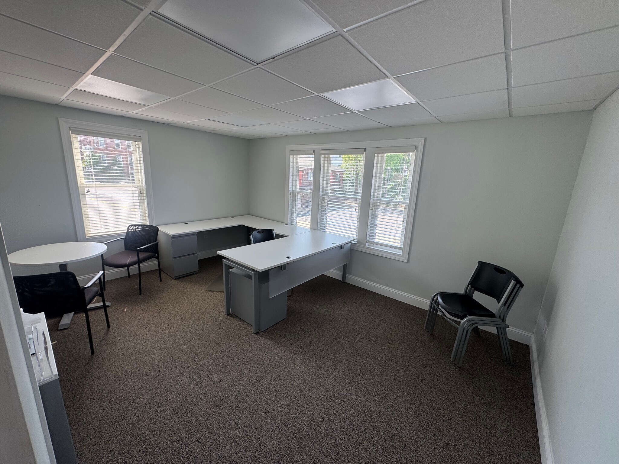 52 Highland St, Worcester, MA à louer Photo intérieure– Image 1 sur 2