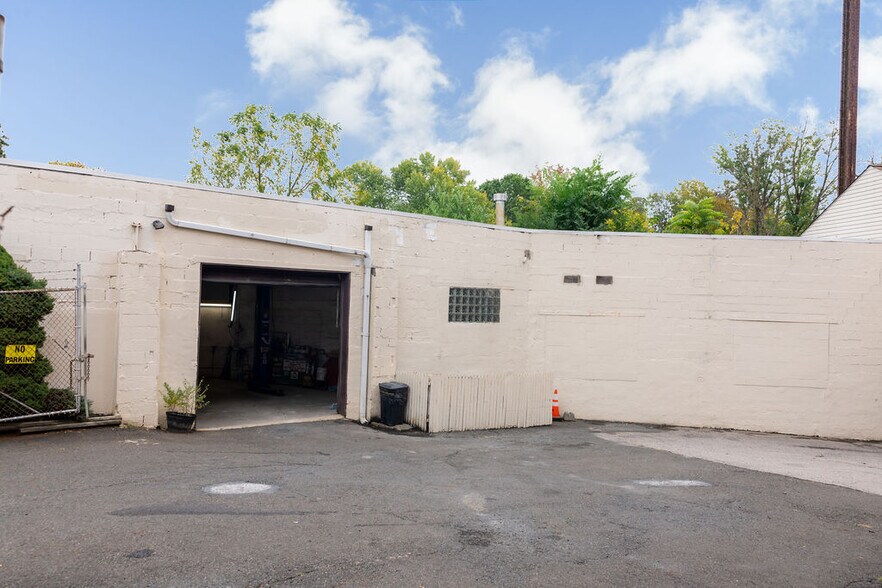 8257 Frankford Ave, Philadelphia, PA à vendre - Photo de l’immeuble – Image 3 sur 84