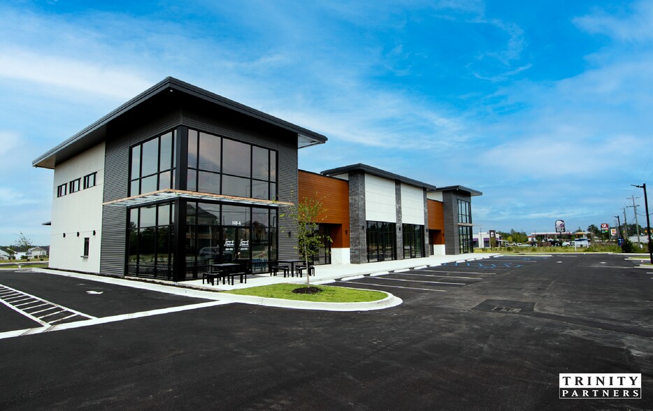565 Spears Creek Church Rd, Elgin, SC à louer - Photo de l’immeuble – Image 2 sur 4