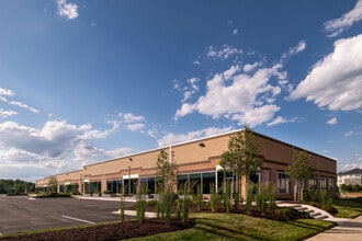 980-987 Waugh Chapel Way, Gambrills, MD à louer Photo de l’immeuble– Image 1 sur 2