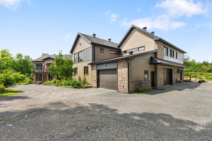 57 Rue Allan, Brownsburg-chatham, QC à vendre - Photo de l’immeuble – Image 2 sur 67