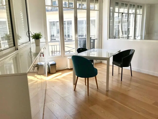 Plus de détails pour Bureau à louer