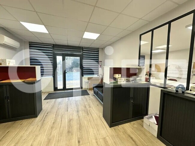 Plus de détails pour Industriel/Logistique à vendre