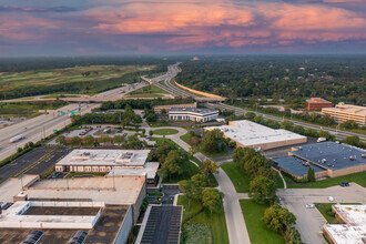 2100 Swift Dr, Oak Brook, IL - VUE AÉRIENNE  vue de carte - Image1