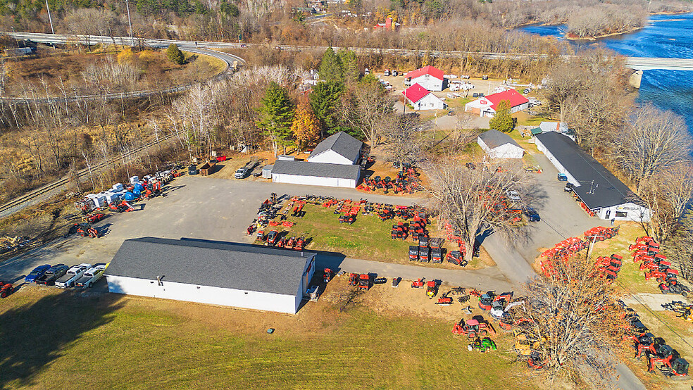 350 Upper Main St, Fairfield, ME à vendre - Photo de l’immeuble – Image 1 sur 42