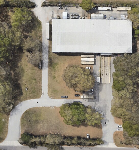 1205 Wood Ct, Plant City, FL à vendre - Photo de l’immeuble – Image 2 sur 6