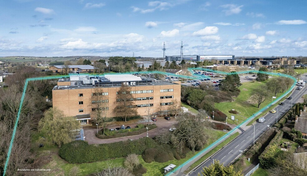 Manton Ln, Bedford à louer - Photo de l’immeuble – Image 1 sur 3