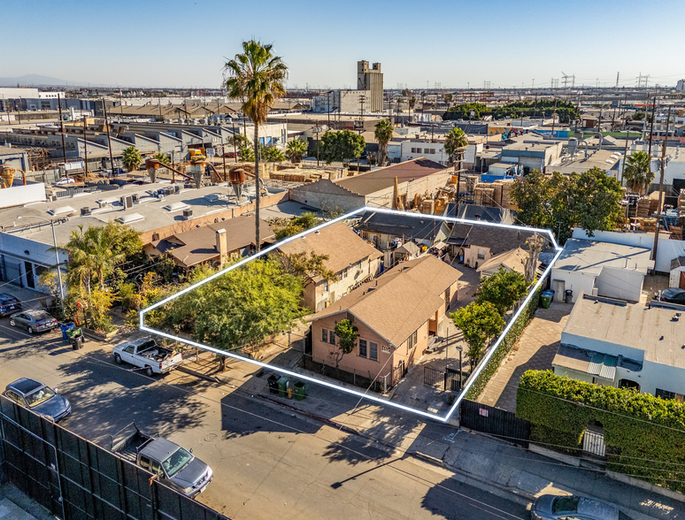 3524 E Pico Blvd, Los Angeles, CA à vendre - Photo principale – Image 1 sur 17