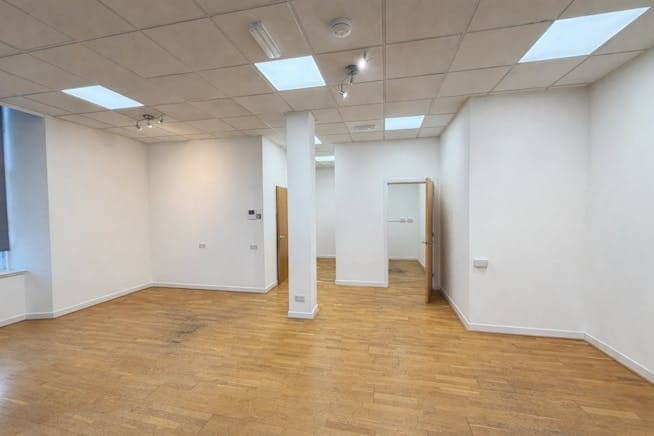 2 Comrie St, Crieff à louer Photo intérieure– Image 1 sur 4