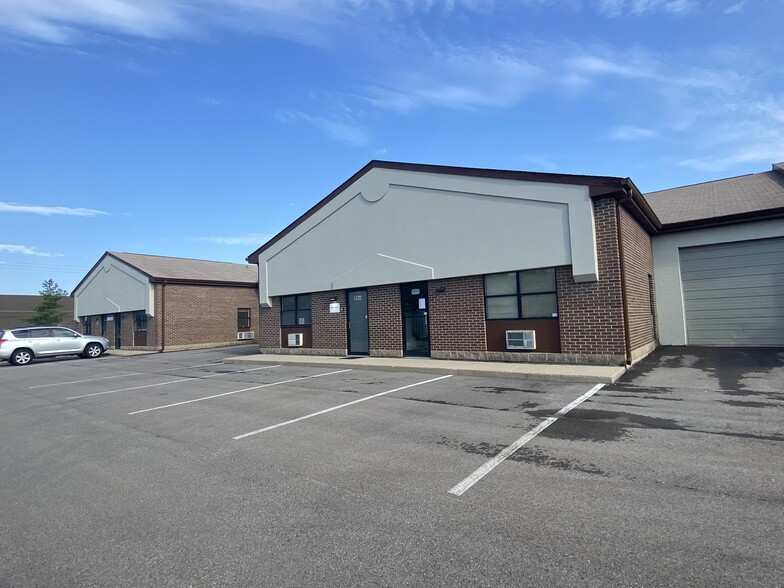 9840-9866 Crescent Park Dr, West Chester, OH à louer - Photo principale – Image 2 sur 5