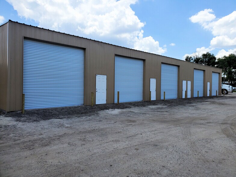 532 N Bluford Ave, Ocoee, FL à louer - Photo de l’immeuble – Image 2 sur 8