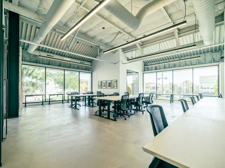 17190 Bernardo Center Dr, San Diego, CA à louer - Photo de l’immeuble – Image 3 sur 28