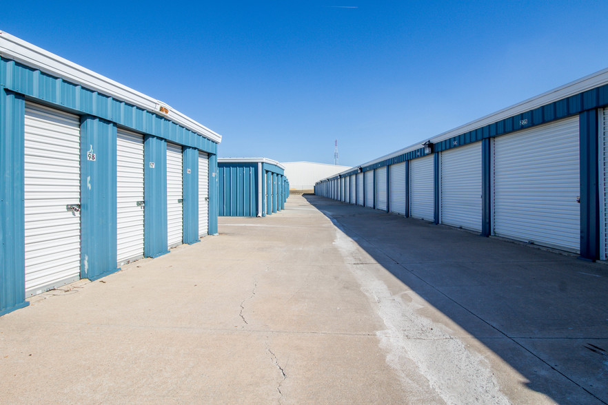 Columbia, MO Self Storage Portfolio portefeuille de 2 biens à vendre sur LoopNet.fr - Photo principale – Image 3 sur 8