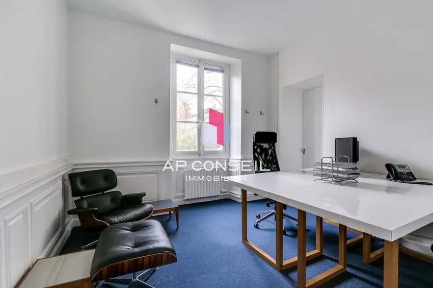 Bureau dans Versailles à louer - Photo intérieure – Image 3 sur 5