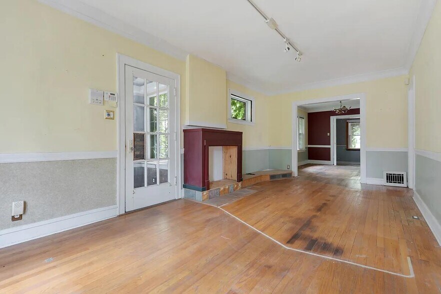 8525 S Euclid Ave, Chicago, IL à louer - Photo de l’immeuble – Image 3 sur 6