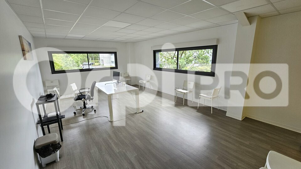 Bureau dans Pessac à louer Photo intérieure– Image 1 sur 5