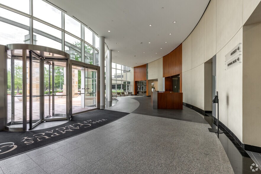 5340 Legacy Dr, Plano, TX à louer - Hall d’entrée – Image 3 sur 51