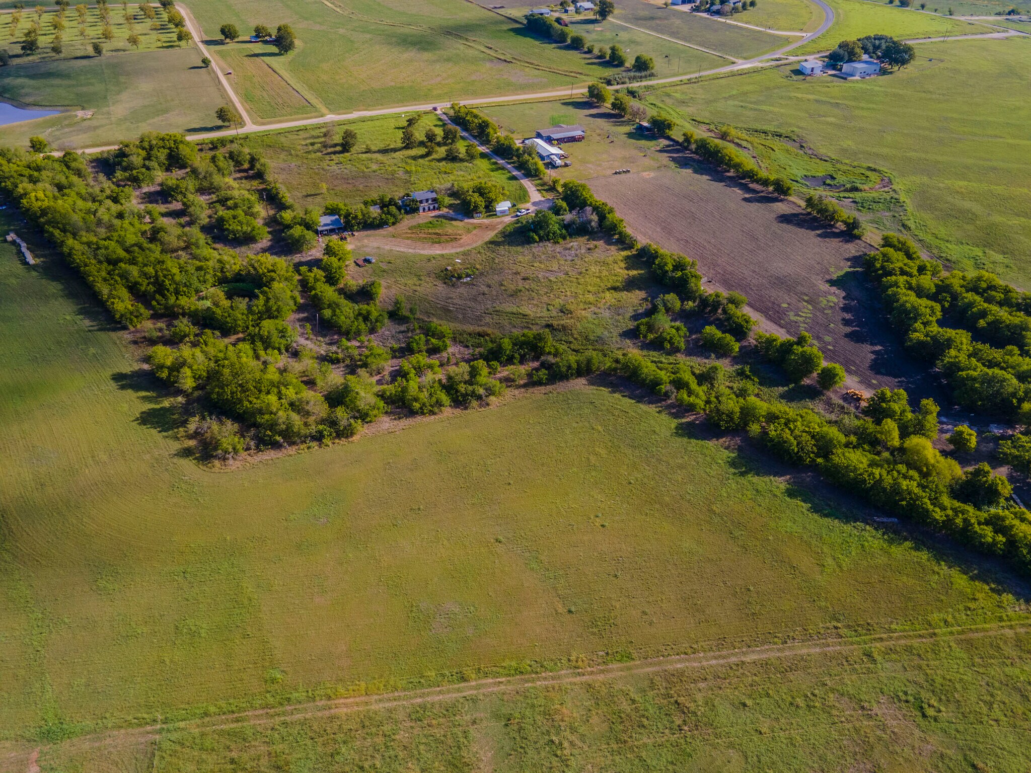 4580 County road 404, Taylor, TX à vendre Photo de l’immeuble– Image 1 sur 27