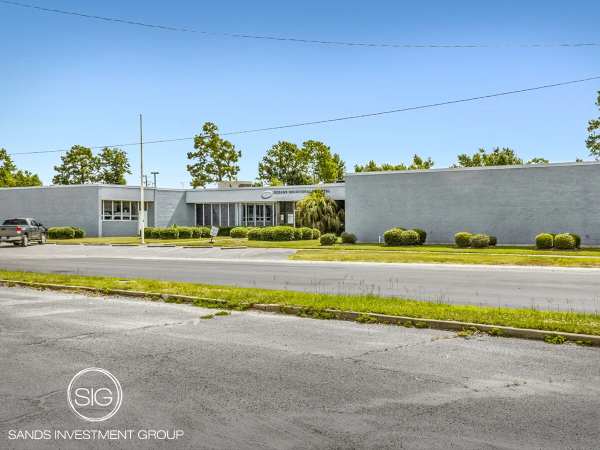 152 Gateway Dr, Biloxi, MS à vendre Photo de l’immeuble– Image 1 sur 5