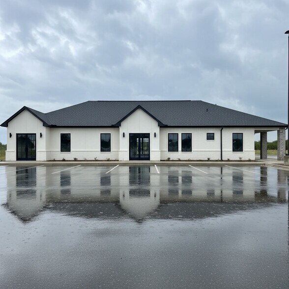 8601 Broadway Ext, Oklahoma City, OK à vendre - Photo de l’immeuble – Image 3 sur 9