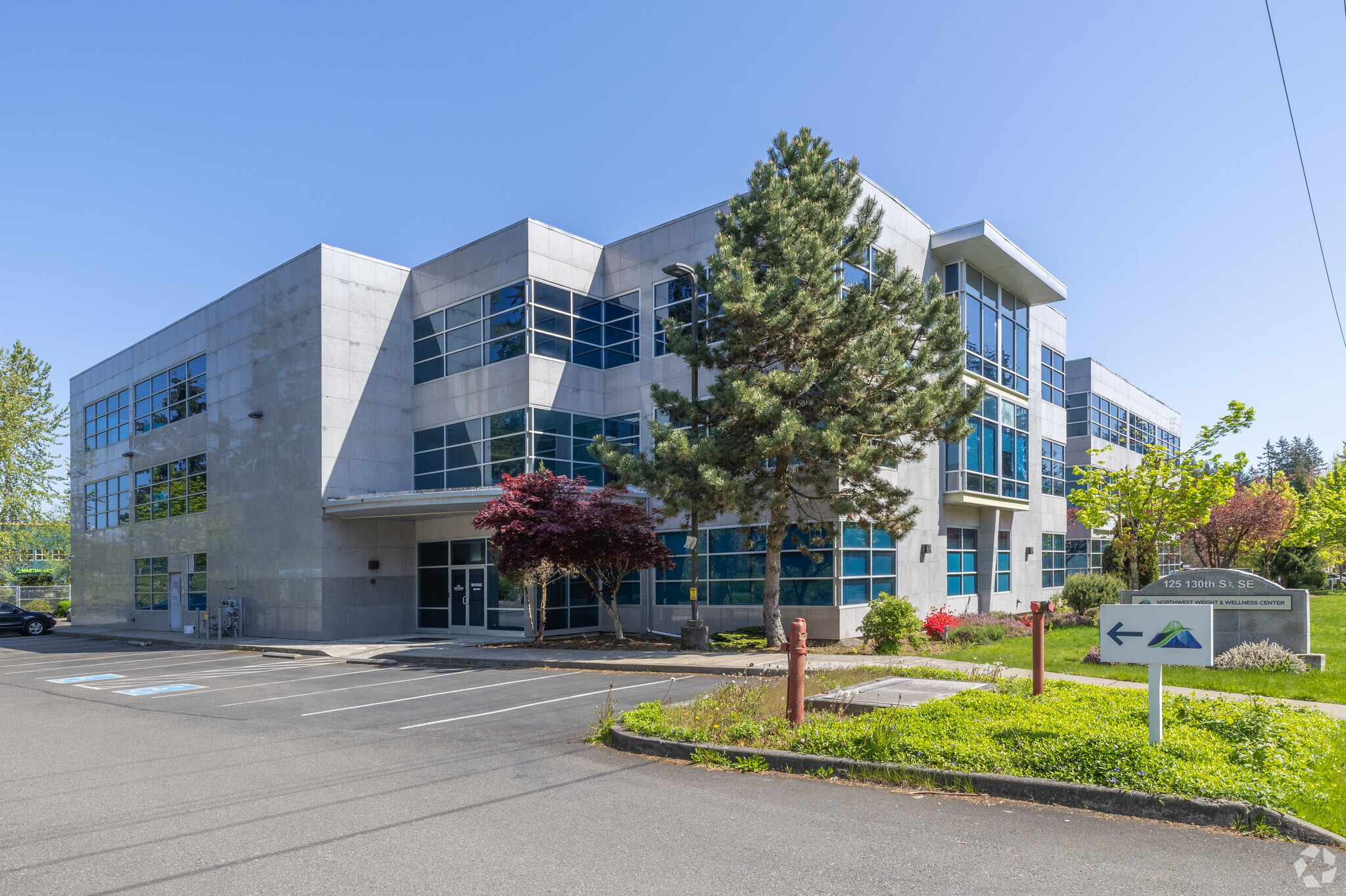 125 130th St SE, Everett, WA à vendre Photo principale– Image 1 sur 6