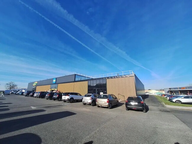 Plus de détails pour Local commercial à louer
