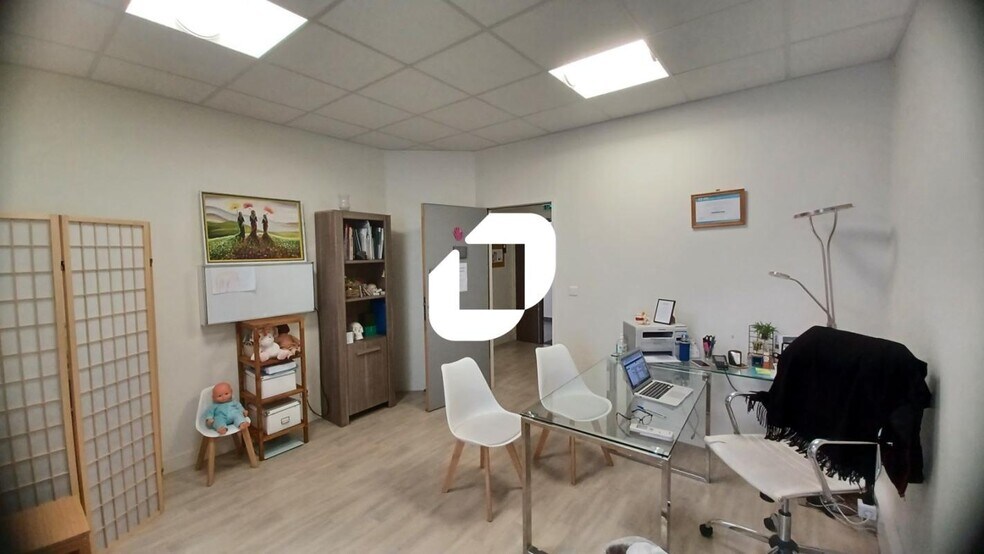 Bureau dans Serris à vendre - Photo de l’immeuble – Image 3 sur 8