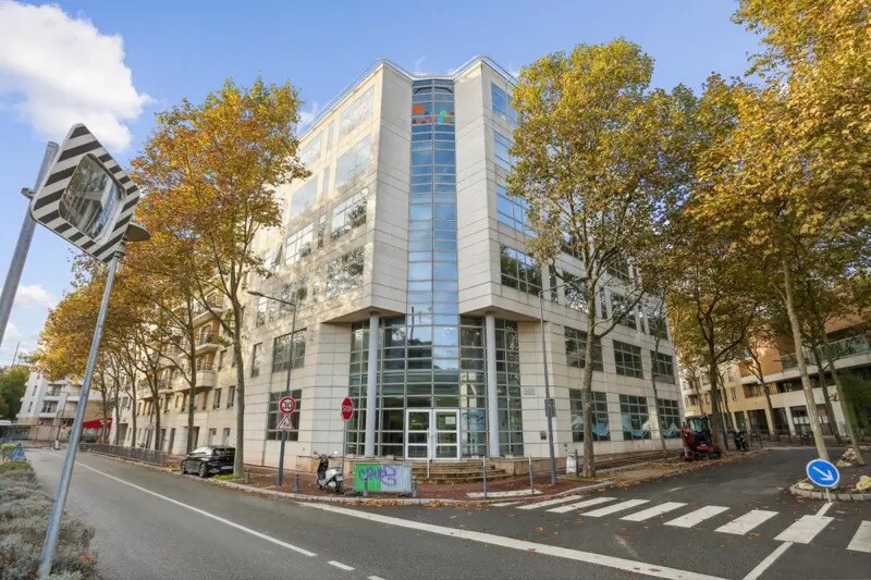 1 Rue Jacques Henri Lartigue, Issy-les-Moulineaux à louer - Photo de l’immeuble – Image 1 sur 12