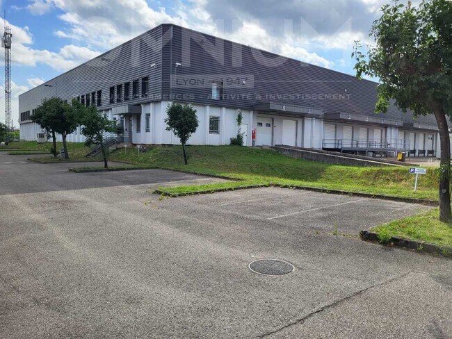 Plus de détails pour Industriel/Logistique à louer